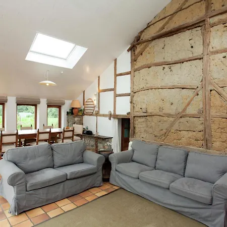 Heritage Holiday Home In Roumont