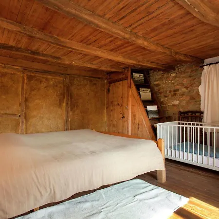 Heritage Holiday Home In Roumont *