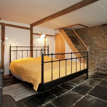 Heritage Holiday Home In Roumont Roumont